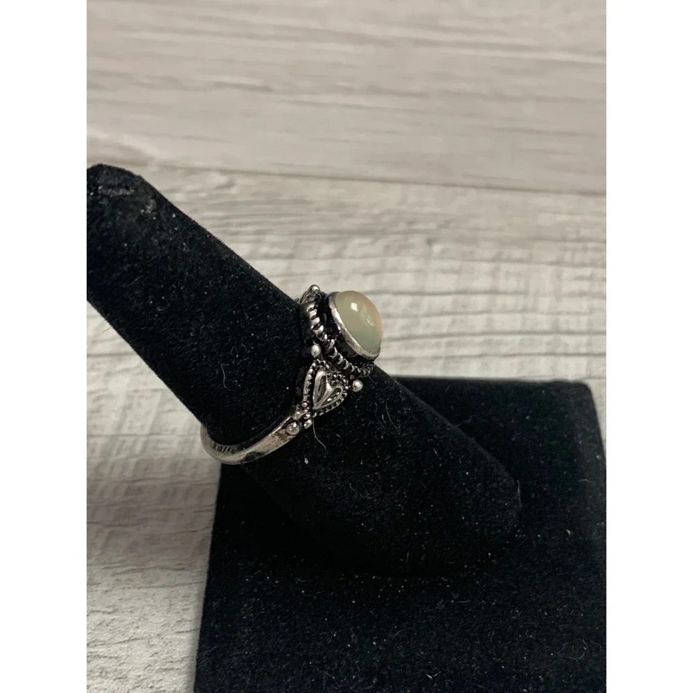 Vintage Style Moonstone Heart Ring Silver Tone Boho Size 7.75 4024